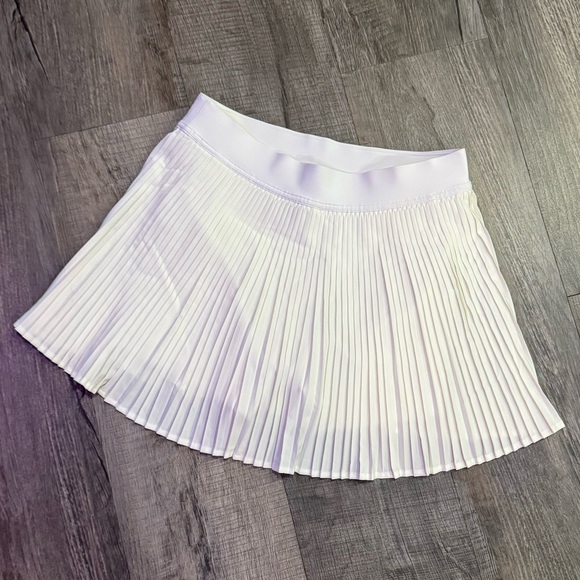Varsity High-Rise Pleated Tennis Skirt - Picture 3 of 4
